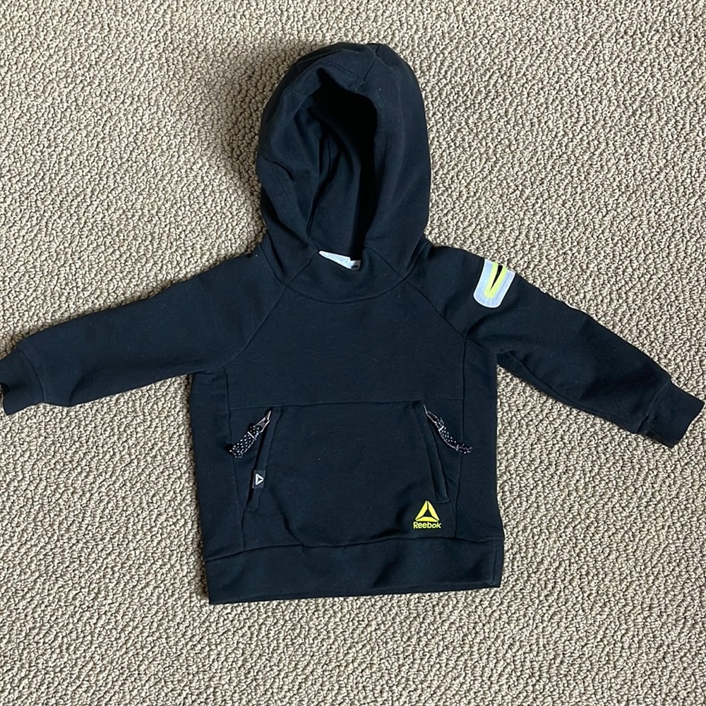 Reebok pullover size 12 months. Zipper pockets